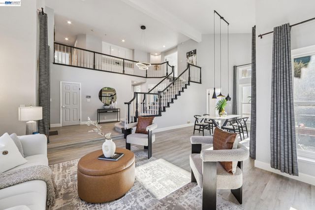 8244 Brittany Dr, Dublin, CA 94568