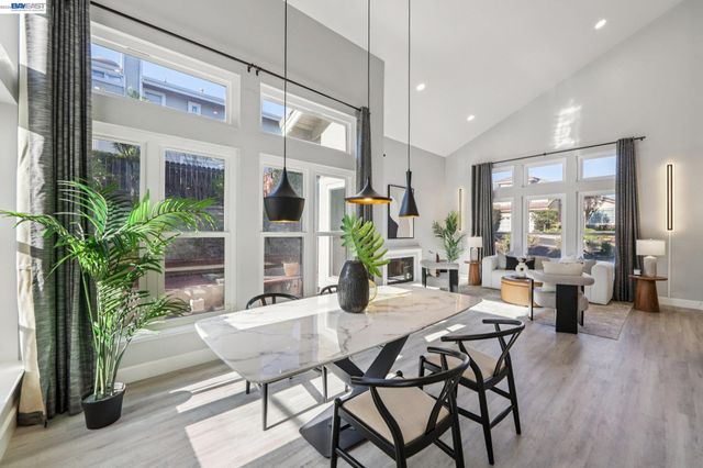 8244 Brittany Dr, Dublin, CA 94568