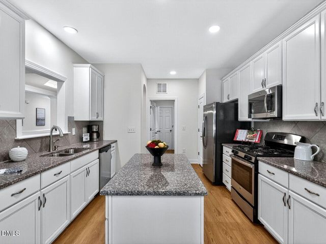 116 Vinewood Place, Holly Springs, NC 27540