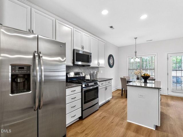 116 Vinewood Place, Holly Springs, NC 27540