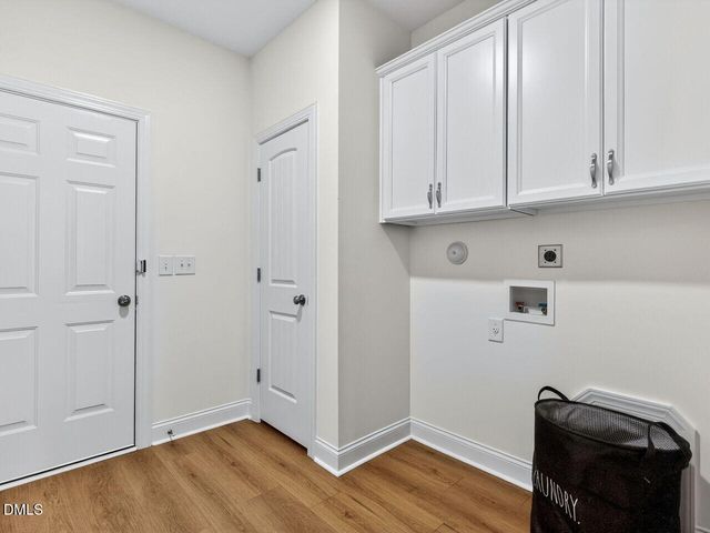 116 Vinewood Place, Holly Springs, NC 27540