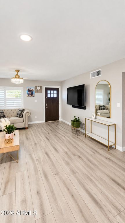 8151 W TURNEY Avenue, Phoenix, AZ 85033 — photo 5