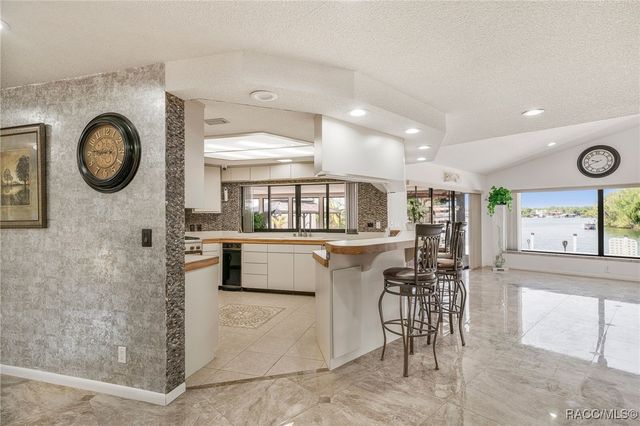 171 SW 3rd Street, Crystal River, FL 34429