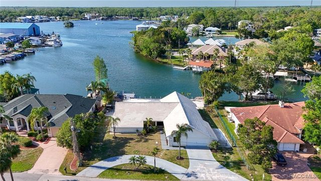 171 SW 3rd Street, Crystal River, FL 34429