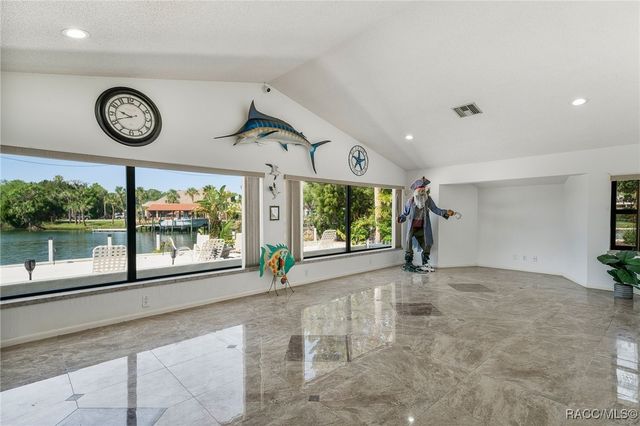 171 SW 3rd Street, Crystal River, FL 34429