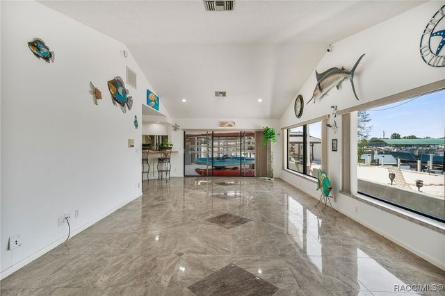 171 SW 3rd Street, Crystal River, FL 34429