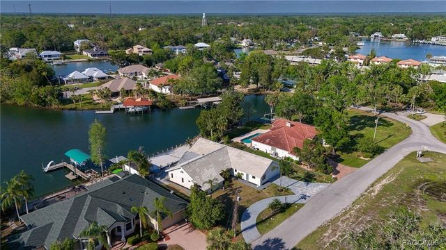 171 SW 3rd Street, Crystal River, FL 34429