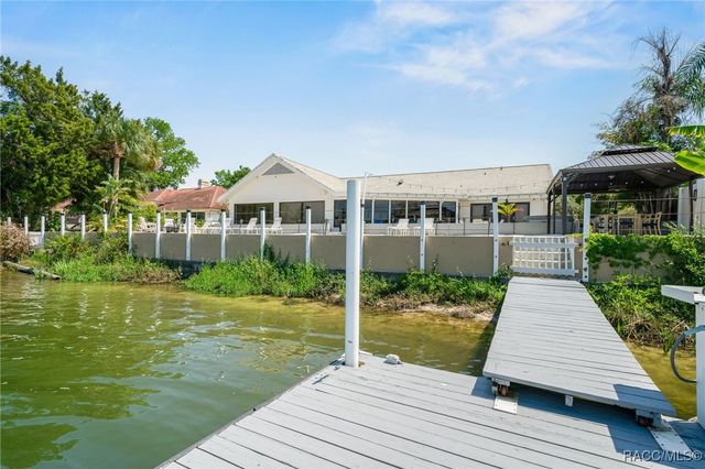 171 SW 3rd Street, Crystal River, FL 34429