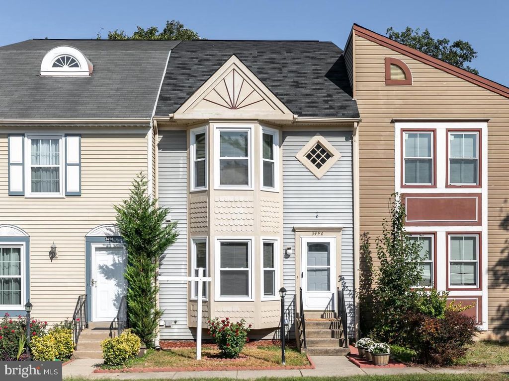 3496 CALEDONIA CIR, Woodbridge, VA 22192