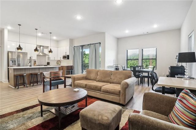 112 Rogers NE Street 206, Atlanta, GA 30317