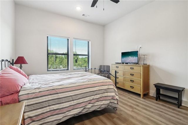 112 Rogers NE Street 206, Atlanta, GA 30317