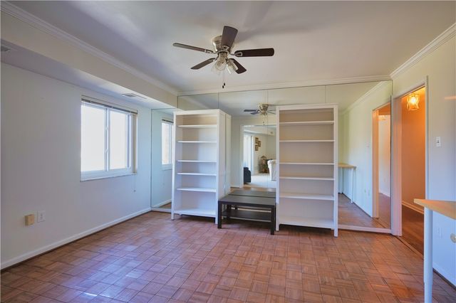 1500 Cochran Rd 812, Scott Twp, PA 15243