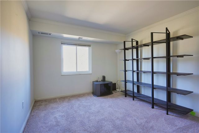 1500 Cochran Rd 812, Scott Twp, PA 15243