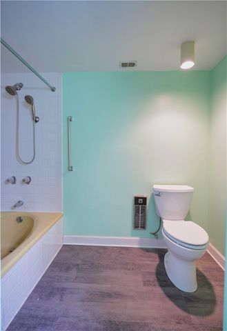 1500 Cochran Rd 812, Scott Twp, PA 15243