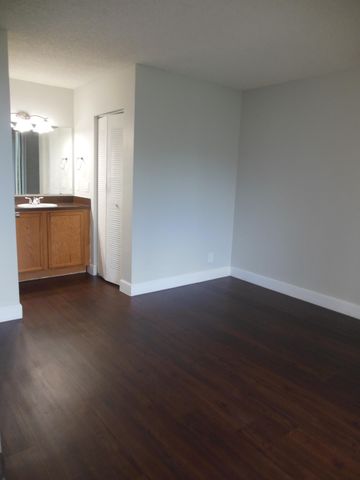 700 Executive Center Drive 25, West Palm Beach, FL 33401