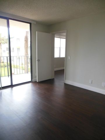 700 Executive Center Drive 25, West Palm Beach, FL 33401
