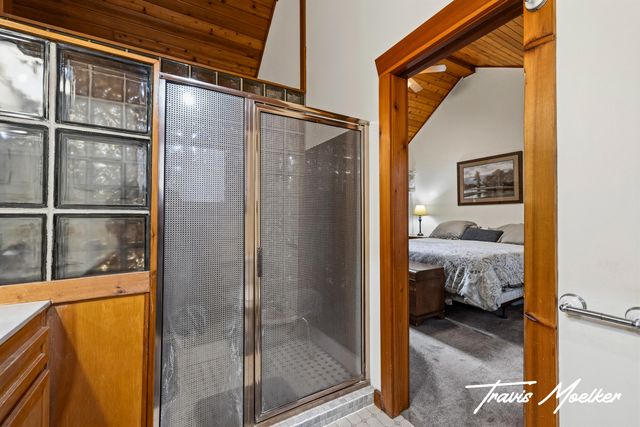 10714 Lovers Lane NW, Grand Rapids, MI 49534