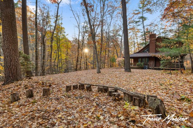 10714 Lovers Lane NW, Grand Rapids, MI 49534