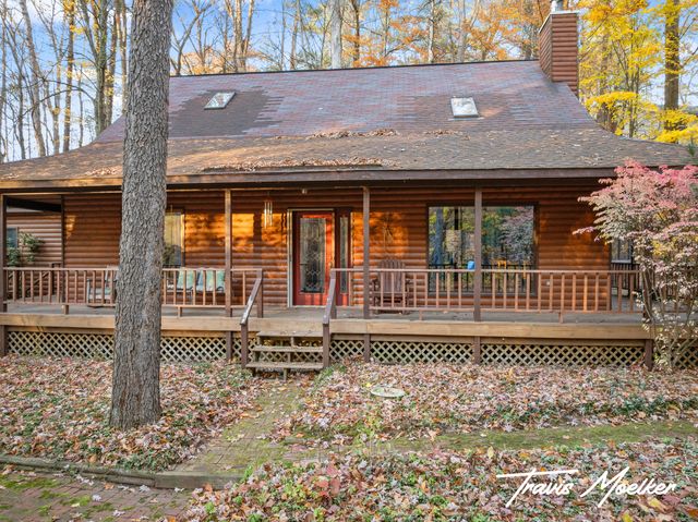 10714 Lovers Lane NW, Grand Rapids, MI 49534