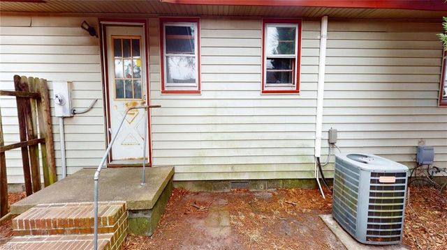 808 State ST, Chesapeake, VA 23323