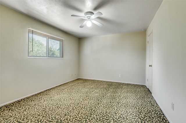 110 Crandall Road 112-Right Side, Irving, TX 75060