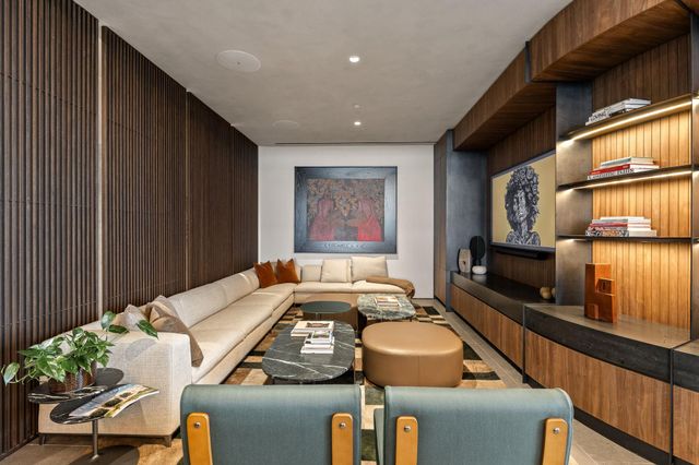 610 Davis ST 4008, Austin, TX 78701