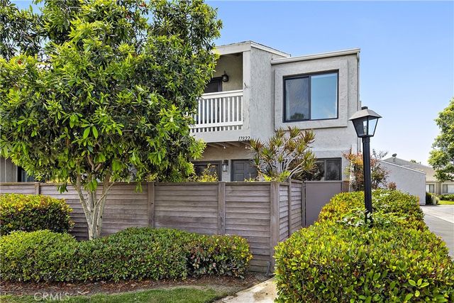 17822 La Costa, Huntington Beach, CA 92647