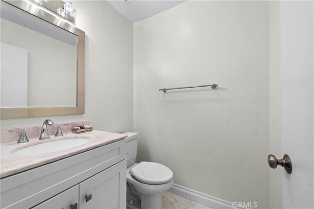 17822 La Costa, Huntington Beach, CA 92647
