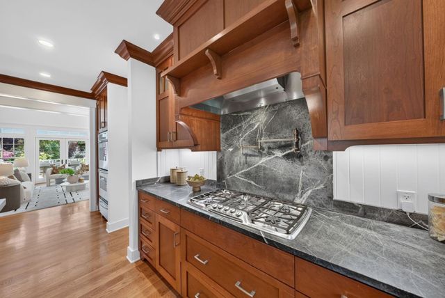 40 Montana Lane, Menlo Park, CA 94025