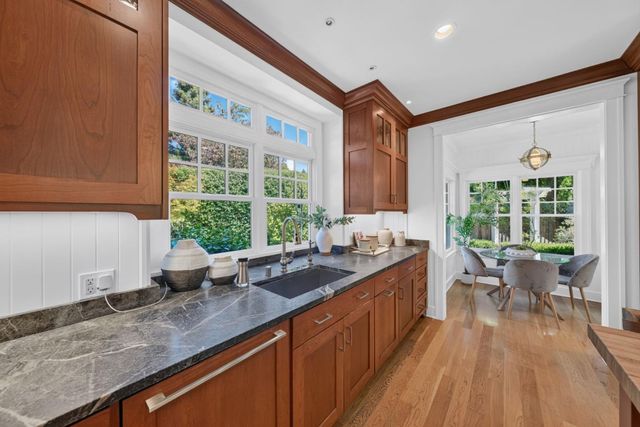 40 Montana Lane, Menlo Park, CA 94025