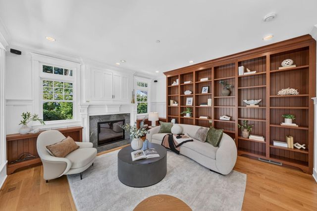40 Montana Lane, Menlo Park, CA 94025