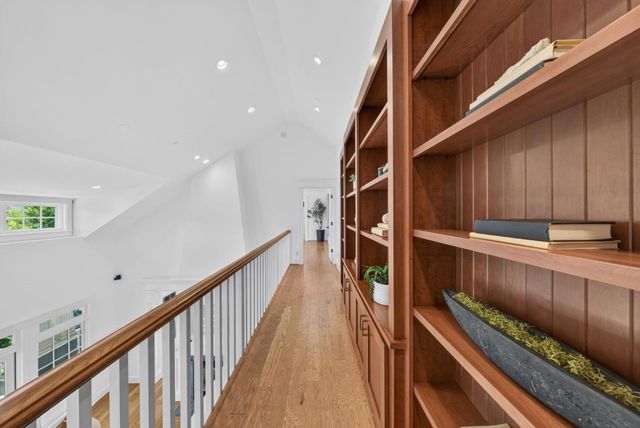 40 Montana Lane, Menlo Park, CA 94025