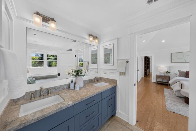 40 Montana Lane, Menlo Park, CA 94025