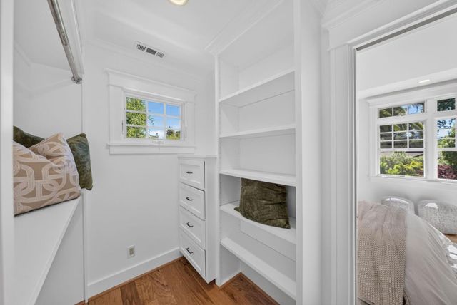 40 Montana Lane, Menlo Park, CA 94025