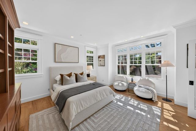 40 Montana Lane, Menlo Park, CA 94025