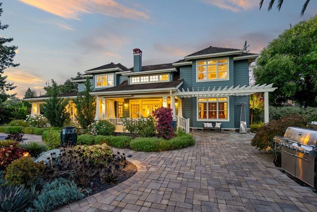 40 Montana Lane, Menlo Park, CA 94025