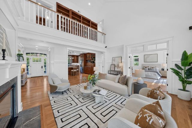 40 Montana Lane, Menlo Park, CA 94025