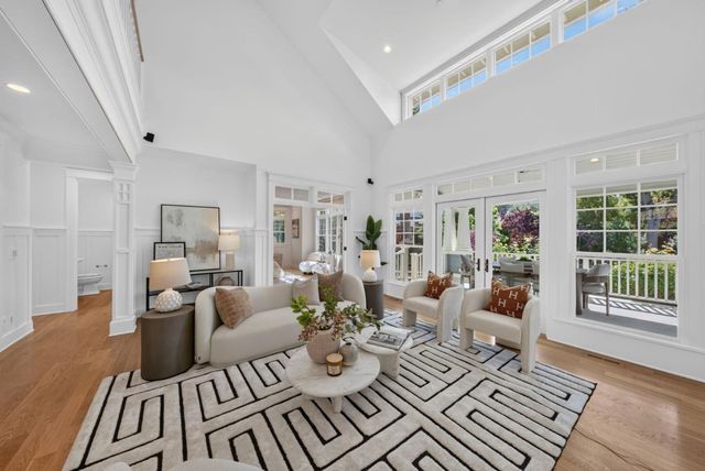 40 Montana Lane, Menlo Park, CA 94025