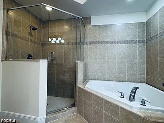 12101 Santaluz DR 201, Fort Myers, FL 33913