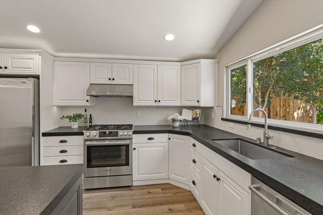 13561 MYREN DRIVE Drive, Saratoga, CA 95070