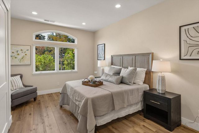 13561 MYREN DRIVE Drive, Saratoga, CA 95070
