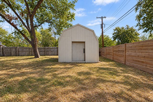 2822 Materhorn Drive, Dallas, TX 75228