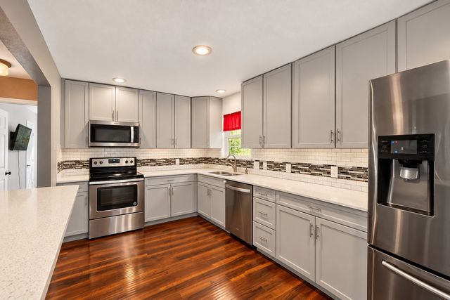 2822 Materhorn Drive, Dallas, TX 75228