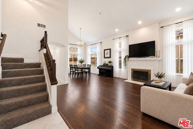 126 Bloom Drive, Claremont, CA 91711