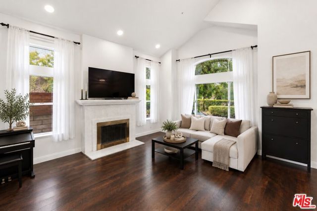 126 Bloom Drive, Claremont, CA 91711