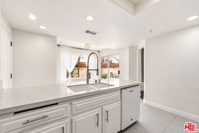 126 Bloom Drive, Claremont, CA 91711