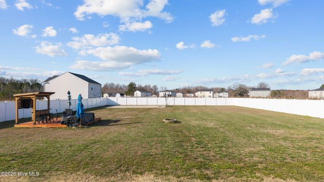 4080 Debbie Drive, Ayden, NC 28513