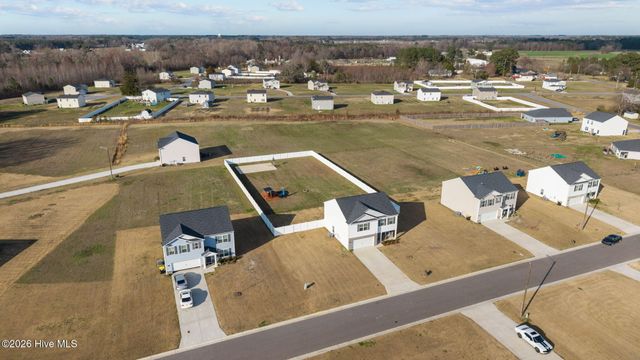 4080 Debbie Drive, Ayden, NC 28513