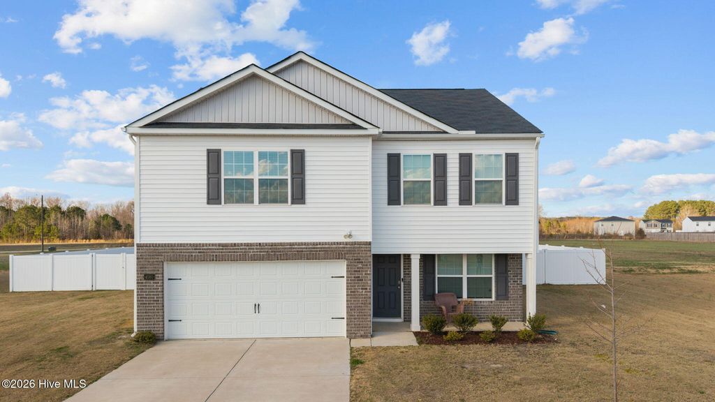 4080 Debbie Drive, Ayden, NC 28513