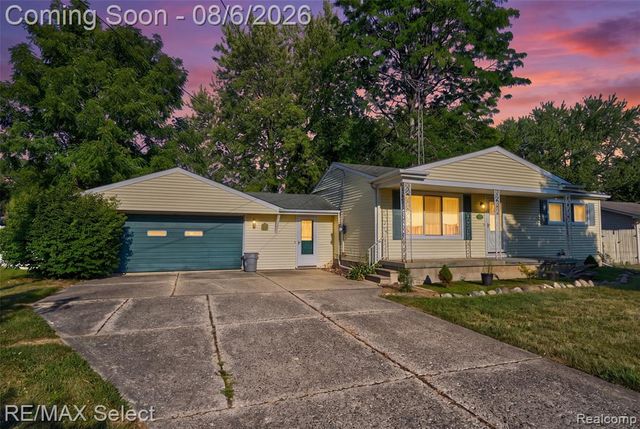 4367 Ashlawn Drive, Flint, MI 48507